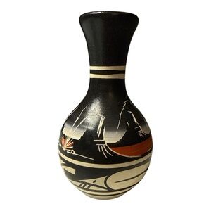 DESERT STORM 2 1/2 X 5 BUD VASE Signed EUC Cedar Mesa Pottery